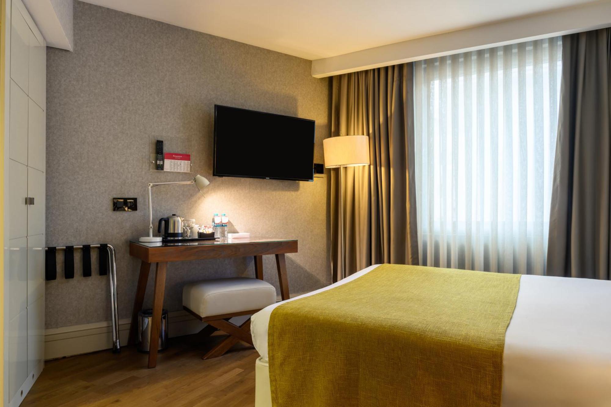 Ramada By Wyndham Grand Bazaar Hotel